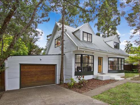 33 Hollywood Avenue, Titirangi