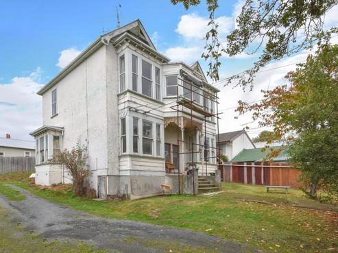 345 South Road, Caversham