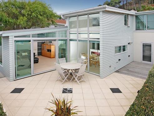 29 Pinnacle Street, Seatoun