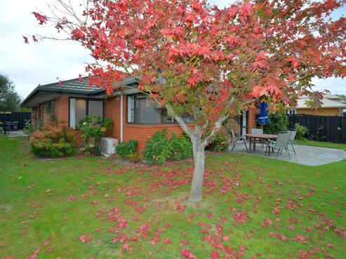 16 Villa Grove, Ilam