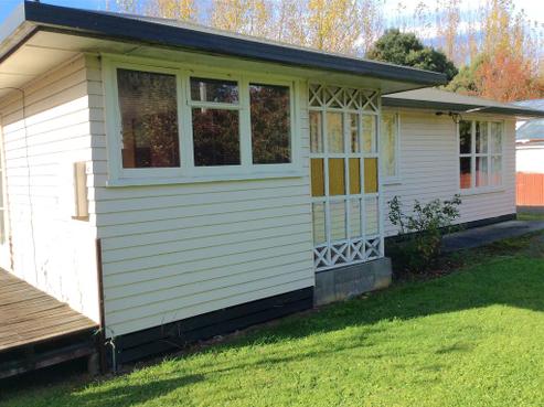 21 Milne Street, Hunterville