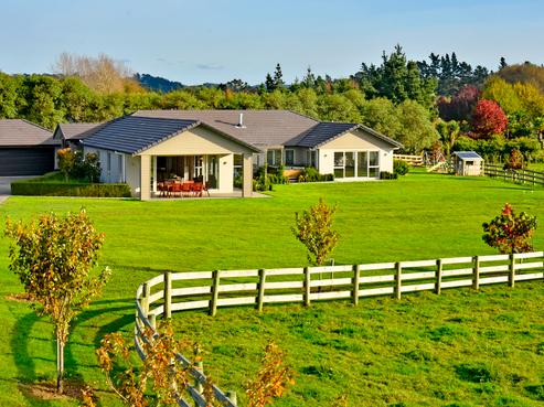 166G Postman Road, Dairy Flat