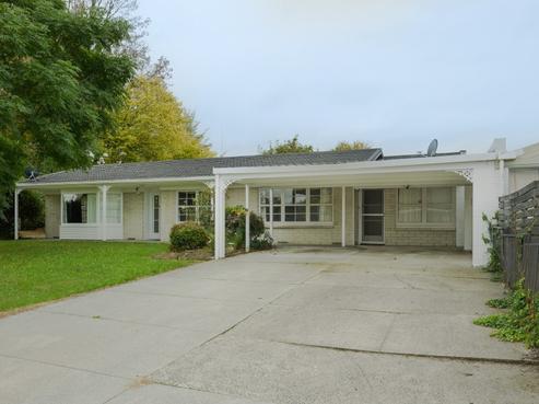 4 Cascade Place, Chartwell
