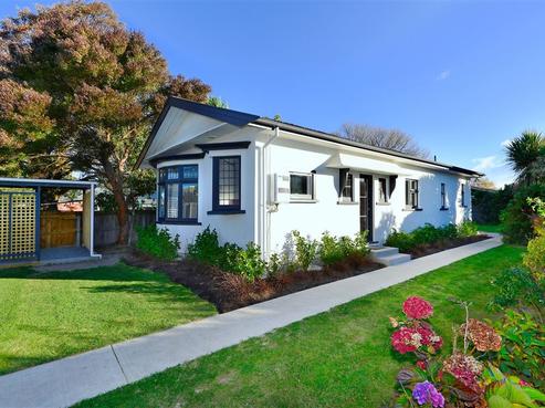 19 Cornwall Street, Central Hutt