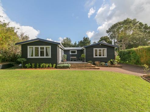 35 Victory Road, Laingholm