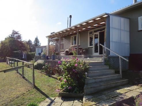 496 Alma-maheno Road, Deborah
