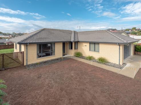23 Everton Place, Grandview Heights