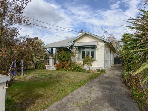 27 Ruataniwha Street, Waipawa