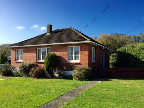 104 Judd Crescent, Naenae
