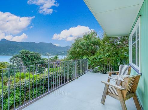 16 Foster Avenue, Huia