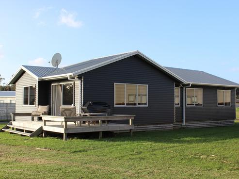 135 Kelly Jade Avenue, Matarangi