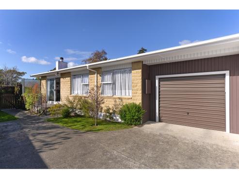 2/1 Tainui Street, Stoke