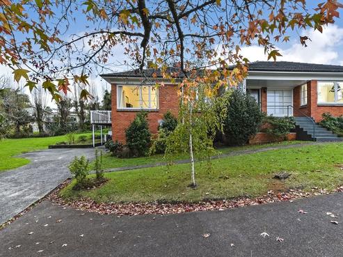 211 Lake Road, Belmont