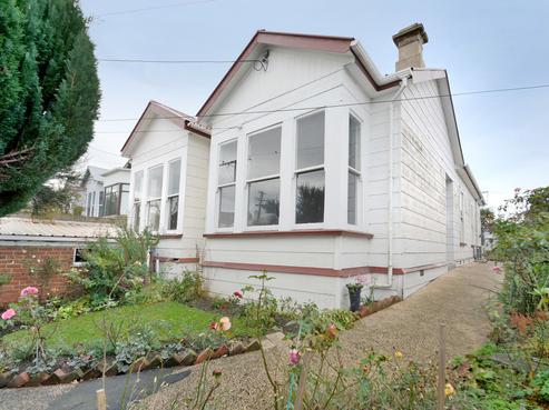 17 Cochrane Street, Mornington