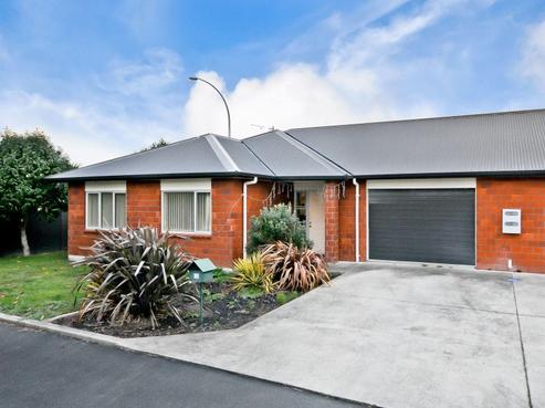 12 Rose Lane, Huntington