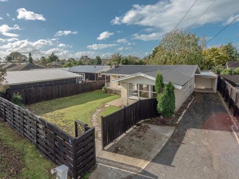 732 River Road, Chartwell