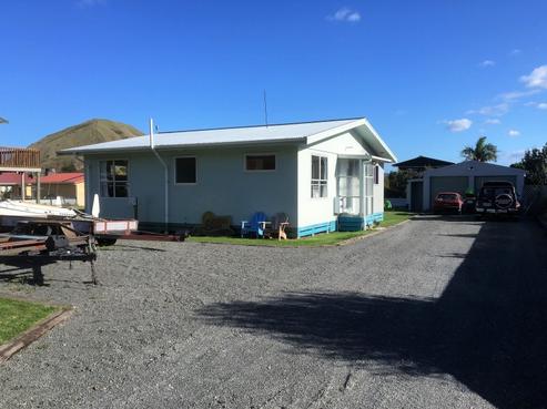 10 Lochiel Street, Mahia