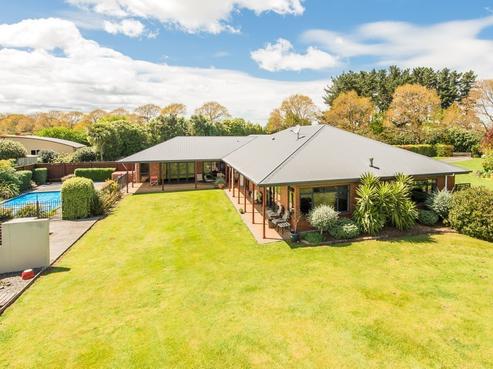 25 Western Line, Brunswick