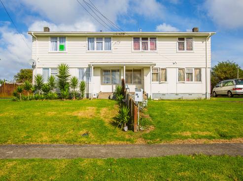 16 Lappington Road, Otara