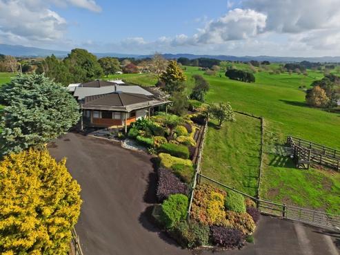 698 Tuhikaramea Road, Ngahinapouri