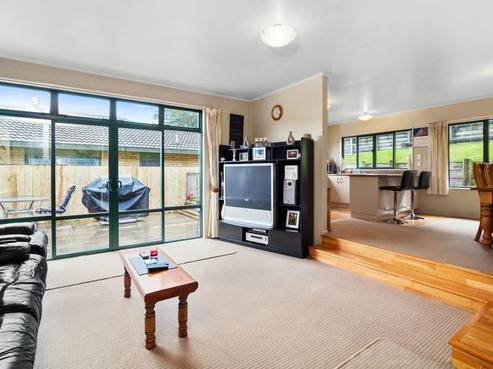 60 Aquarius Drive, Kawaha Point