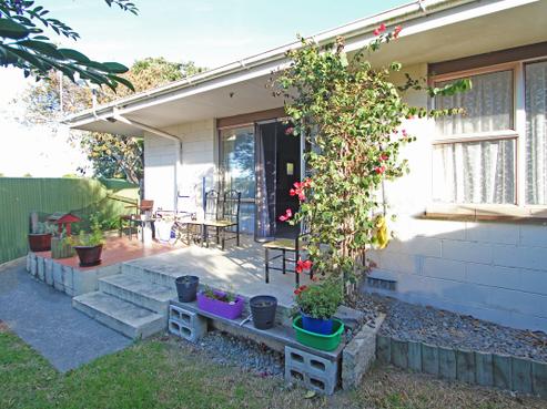 4/10 James Foley Avenue, Pirimai