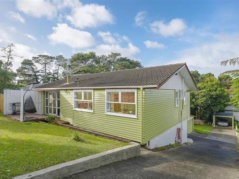 44 Crystal Avenue, Glendene