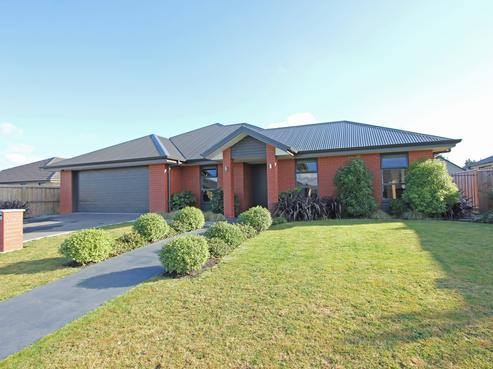 32 Rossall Crescent, Rolleston