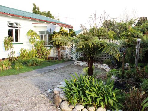 42 Wharf Road, Karamea