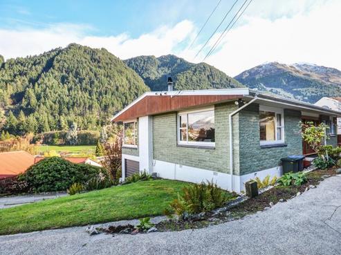 6 Weaver Street, Queenstown Central