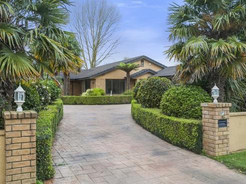35 Cowley Drive, Leamington