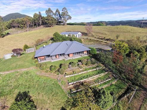 1497 Eighty Eight Valley Road, Wakefield