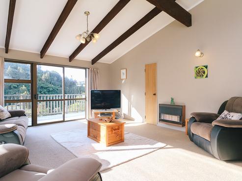 122 Tirohanga Road, Tirohanga