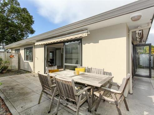 22 Mangorei Road, Strandon