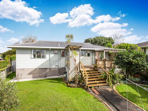 6 Prior Place, Glendene