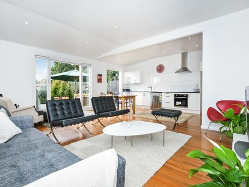 29 Netherlands Avenue, Kelston
