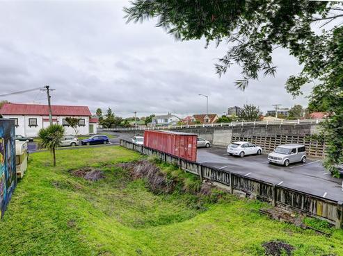 5 Myrtle Street, Hamilton East