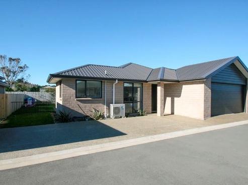 32C Lowe Street, Avenal