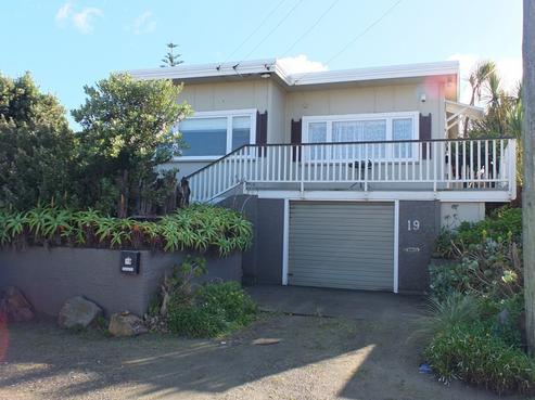 19 Ocean Beach Street, Foxton Beach