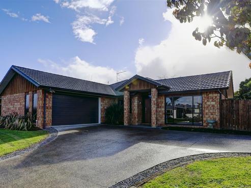15 Burgundy Court, Rototuna