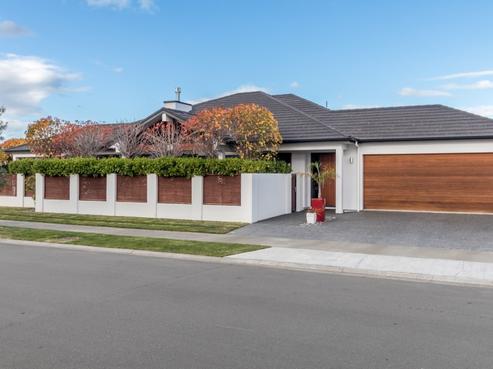 37 Tasman Drive, Poraiti