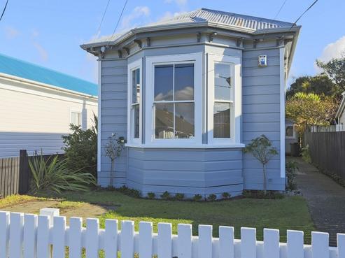 13 Nelson Street, Petone