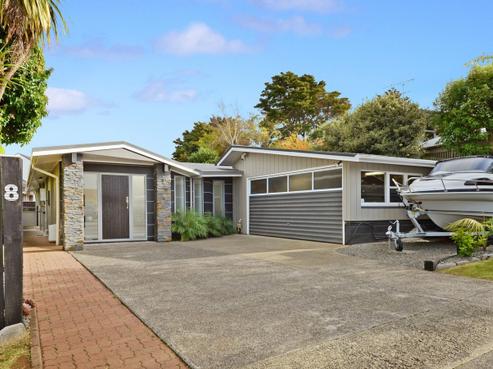 8 Totara Grove, Hillcrest