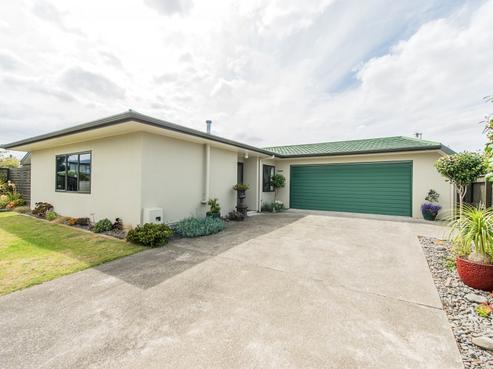 4 Sherwood Place, Springvale