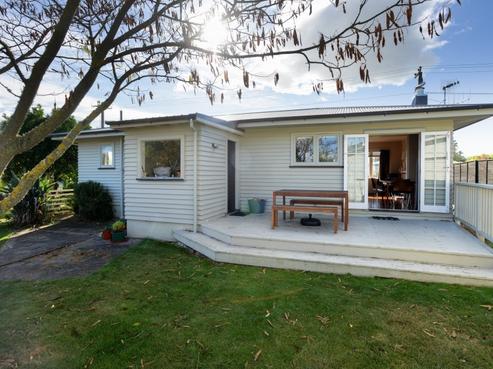 2 Palmerston Road, Havelock North