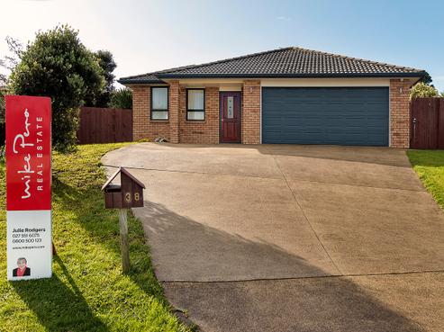 38 Kathleen Reece Place, Waiuku