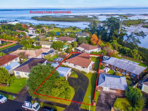 4 Rukumoana Place, Clendon Park
