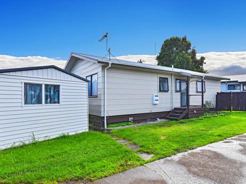 2/98 Shifnal Drive, Randwick Park