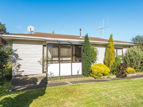16A Bens Place, Springvale