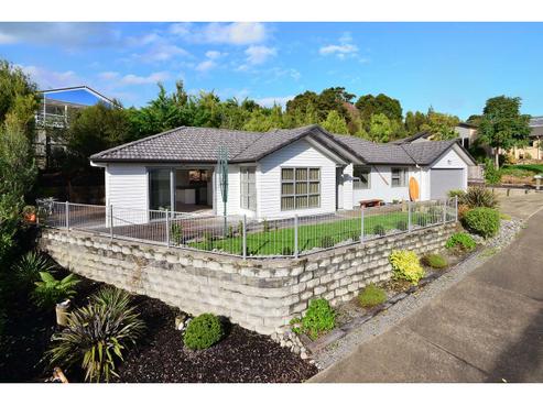 9 Fendalton Place, Hatfields Beach